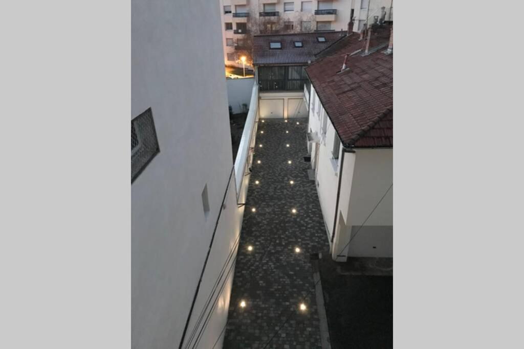 شقة Rare Petit Cocon F1 Calme Possibilite Jacuzzi Hammam En Sus شاماليور المظهر الخارجي الصورة