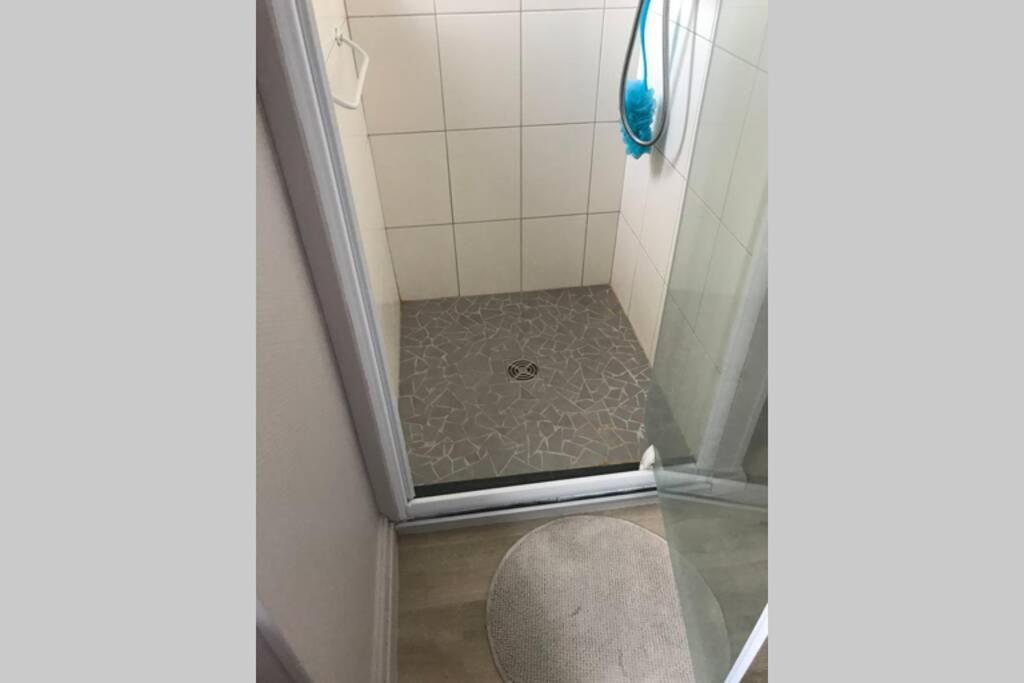 شقة Rare Petit Cocon F1 Calme Possibilite Jacuzzi Hammam En Sus شاماليور المظهر الخارجي الصورة